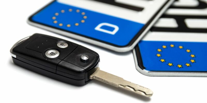 Noleggio-a-Lungo-Termine-con-targa-straniera