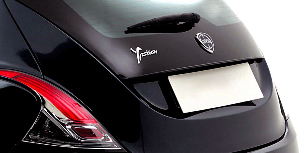 Lancia-Ypsilon-allestimenti-scheda-tecnica-posteriore