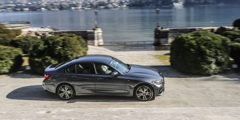BMW Serie 3 prezzo e scheda tecnica
