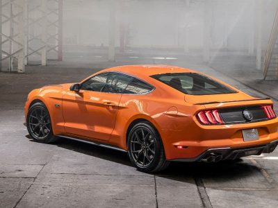Ford Mustang prezzo e caratteristiche