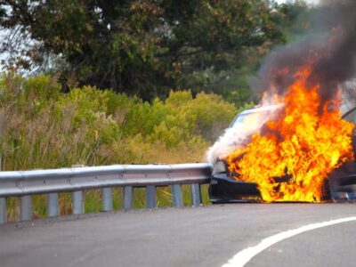 i motivi per i quali un'auto prende fuoco