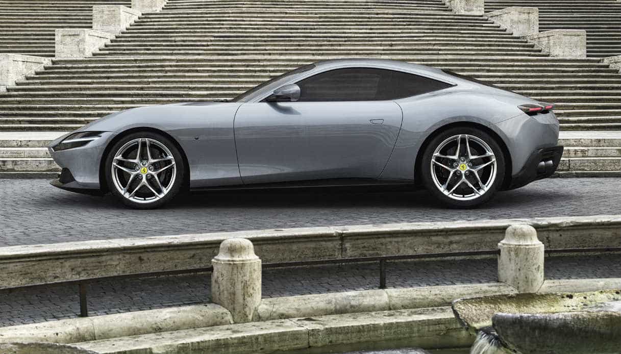 Ferrari Roma dimensioni e caratteristiche