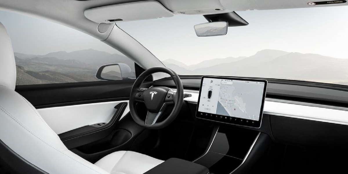 Tesla Model 3 interni e design