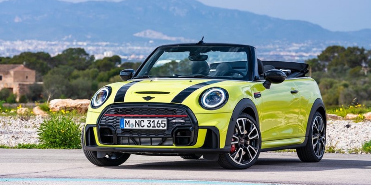 Mini-John_Cooper_Works_Convertible