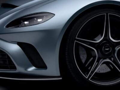 Aston Martin V12 Speedster prezzo e caratteristiche