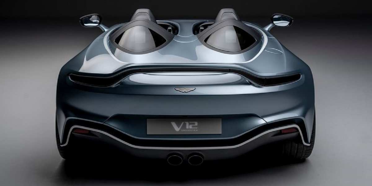 Aston Martin V12 Speedster motore e allestimenti