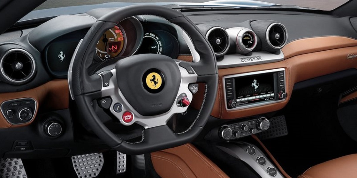Ferrari California T interni e design