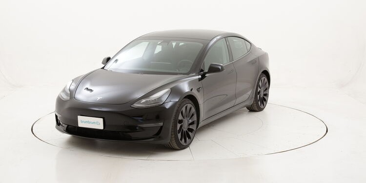 Noleggio a lungo termine - Tesla Model 3