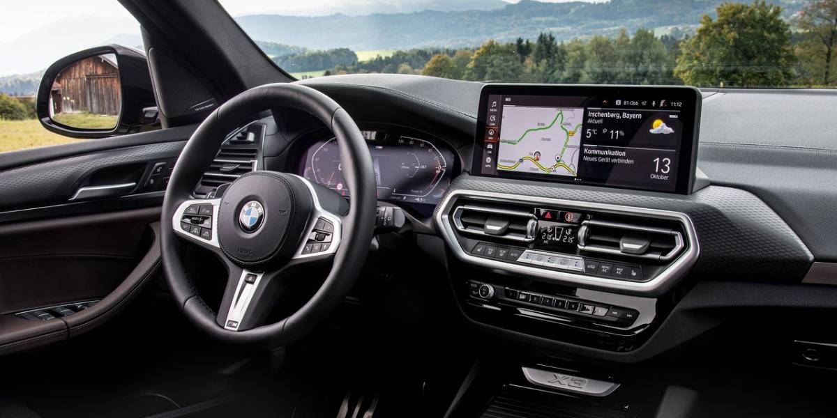 BMW-X3-2022-interni