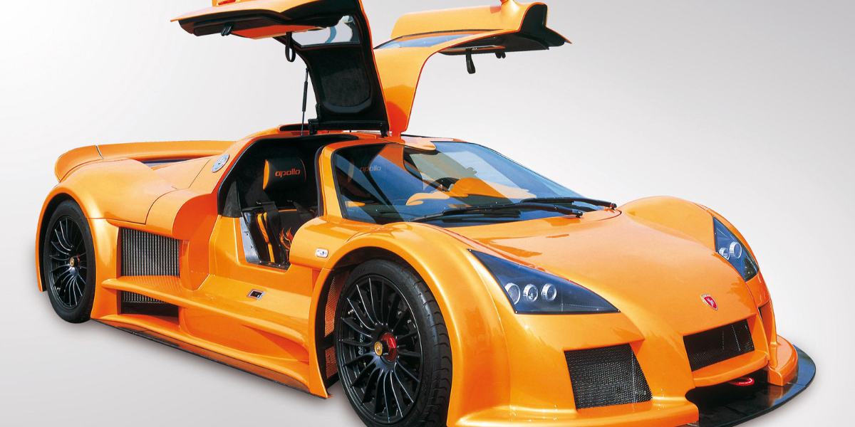 Gumpert-Apollo-auto-portiere-ali-gabbiano