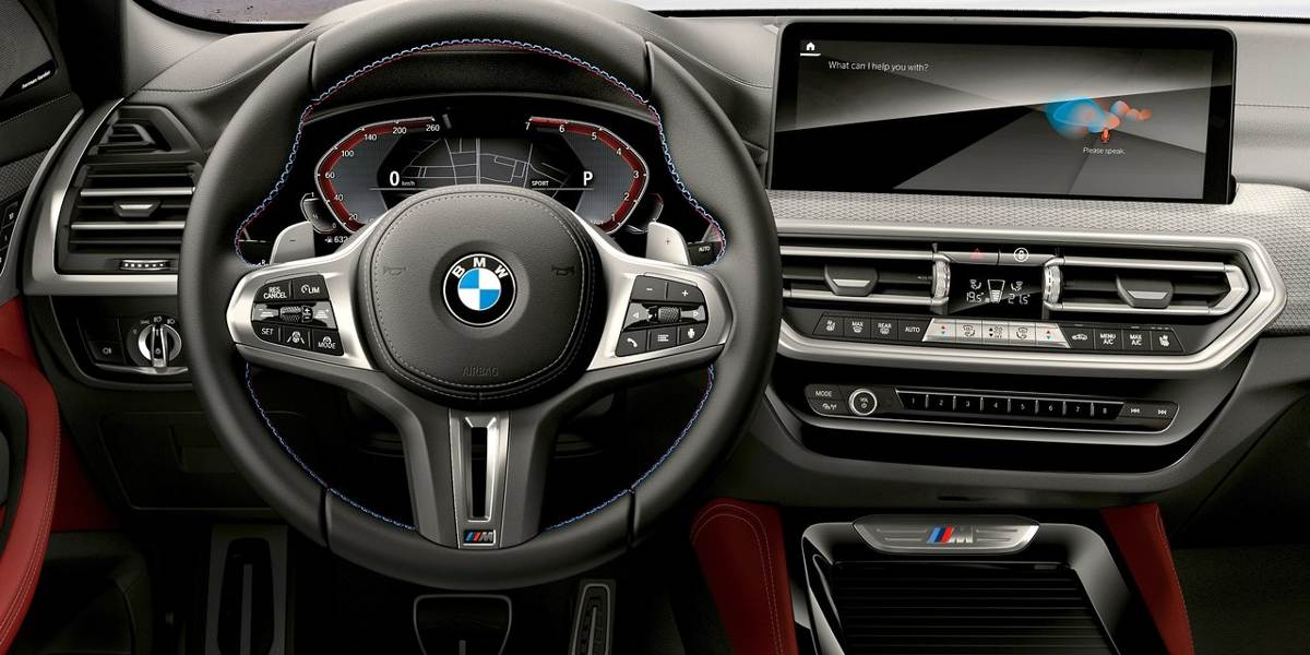 BMW-X4-restyling-2022-interni