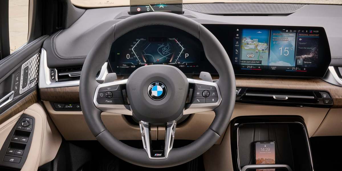 nuova-BMW-serie-2-active-Tourer-interni