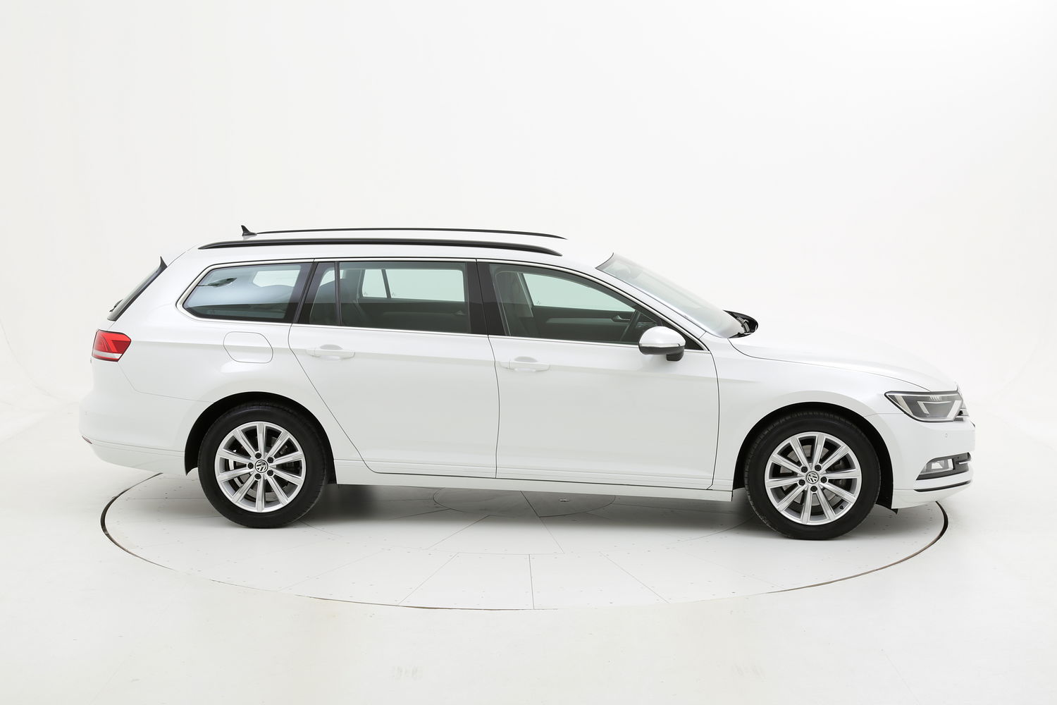 Volkswagen Passat usata del 2016 con 111.972 km