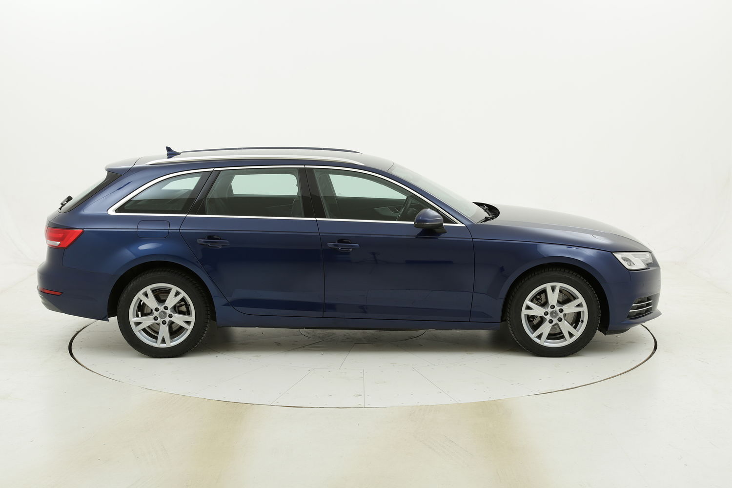 Audi A4 Avant Business usata del 2016 con 108.906 km
