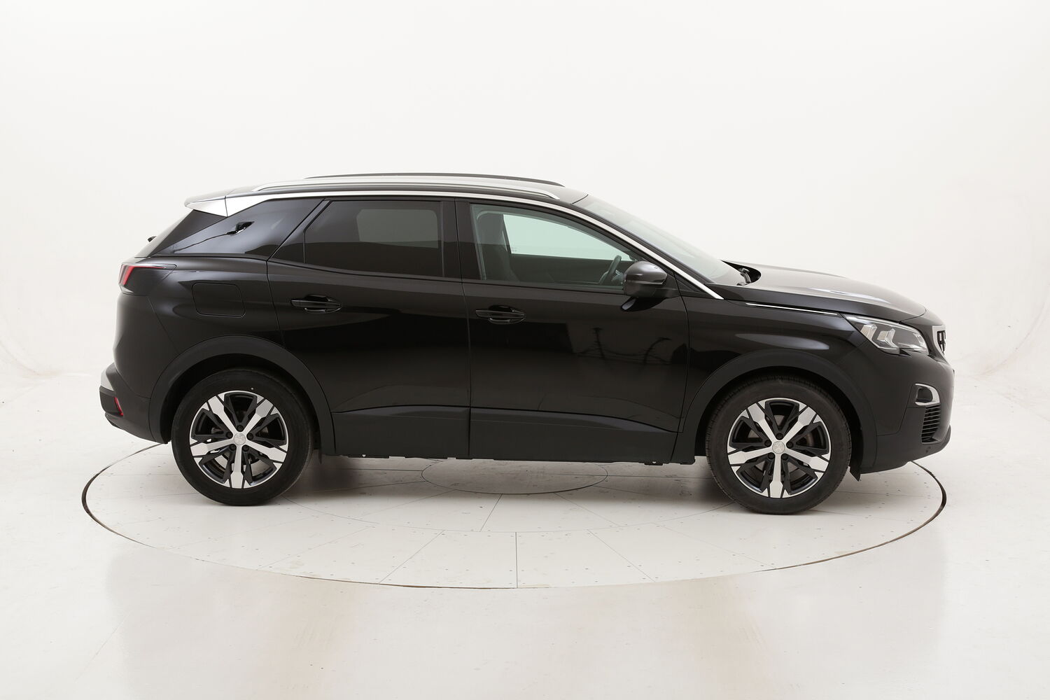 Peugeot 3008 Business usata del 2017 con 63.739 km
