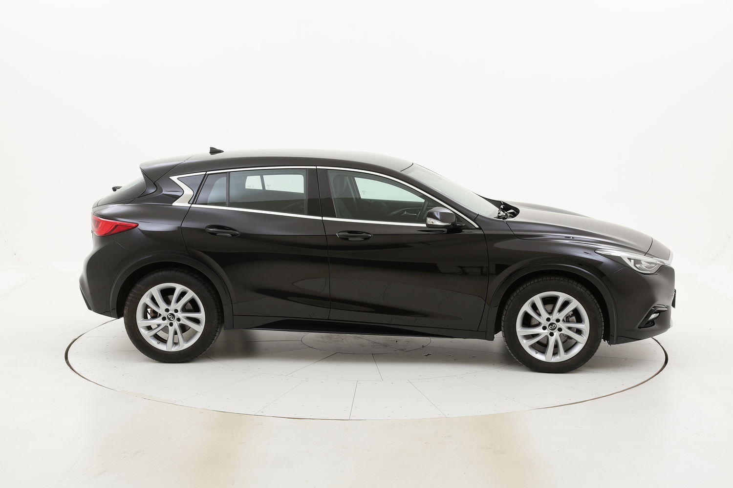 Infiniti Q30 usata del 2017 con 34.930 km