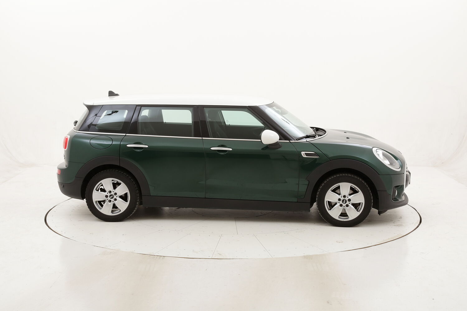 Mini Clubman Cooper D Business usata del 2016 con 76.108 km
