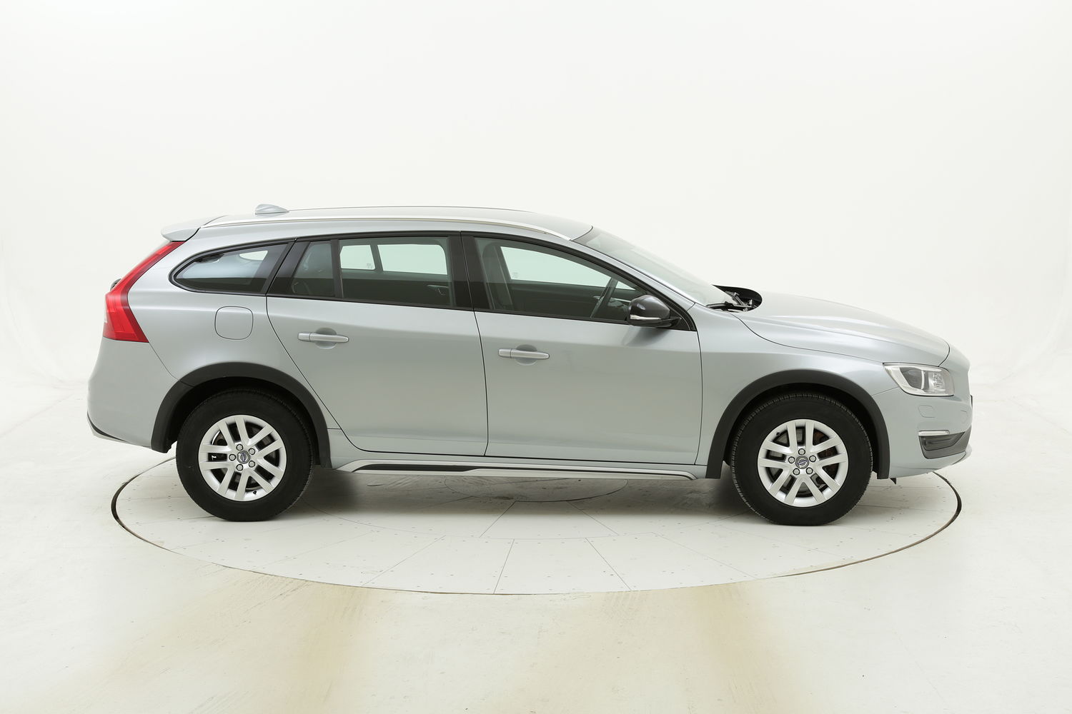 Volvo V60 Cross Country usata del 2016 con 82.880 km