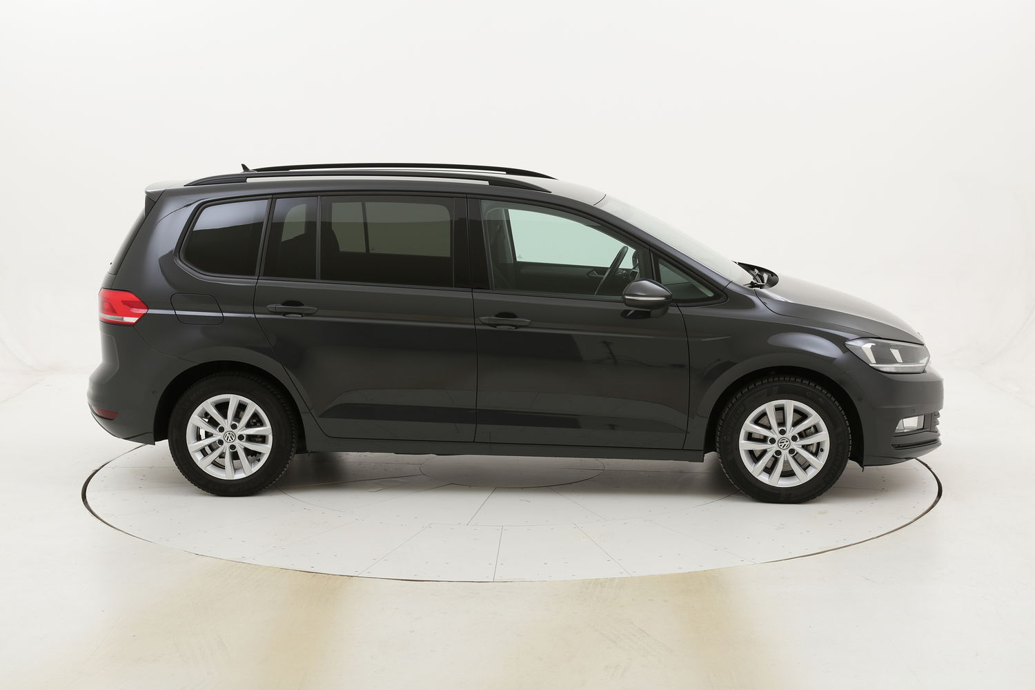 Volkswagen Touran Business usata del 2016 con 84.116 km