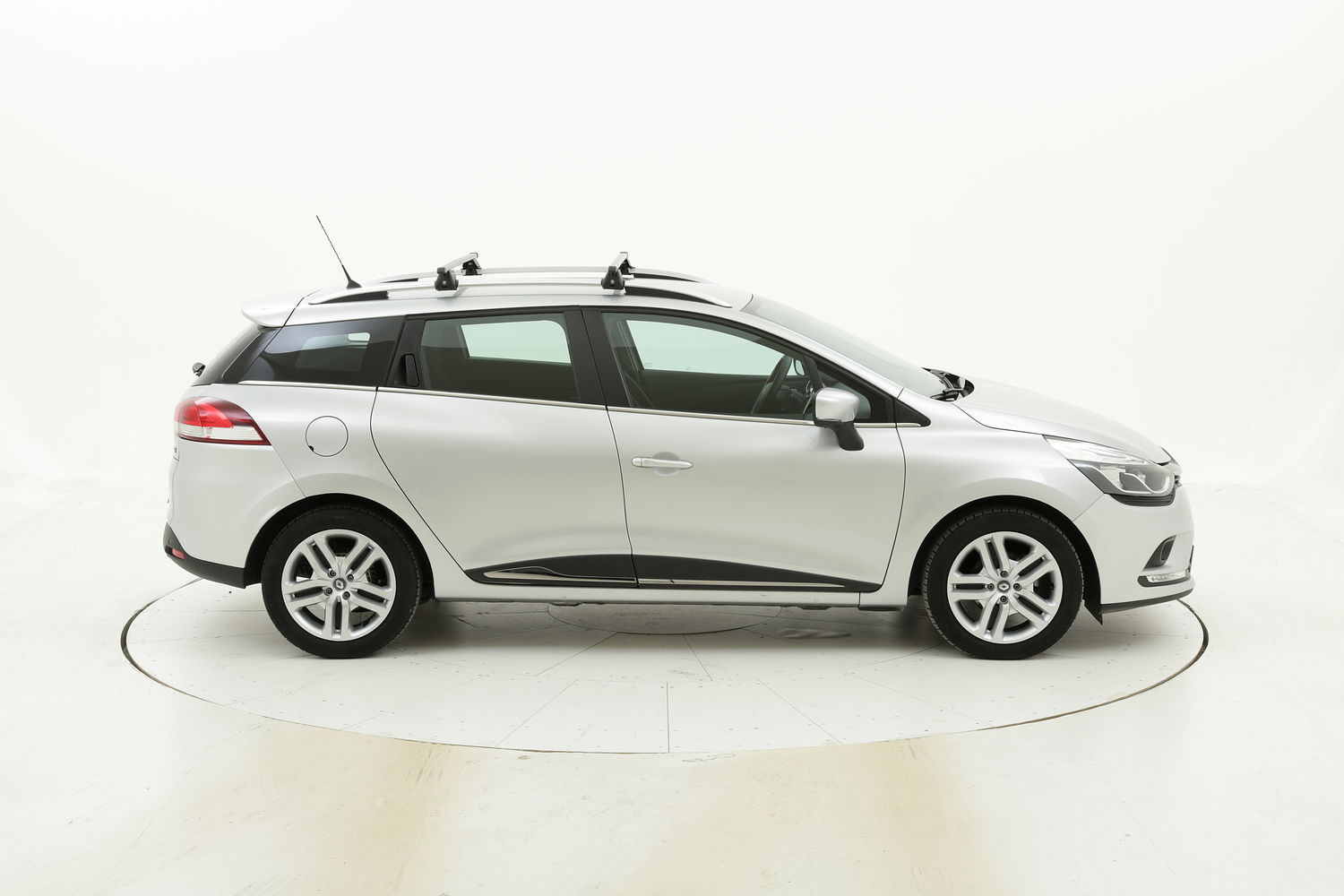 Renault Clio usata del 2017 con 65.080 km