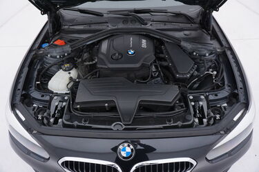Vano motore di BMW Serie 1