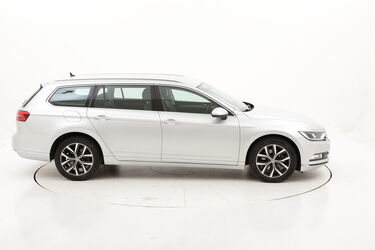 Volkswagen Passat Variant Executive DSG usata del 2018 con 104.318 km