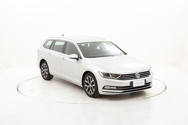 Volkswagen Passat Variant Executive DSG usata del 2018 con 104.318 km