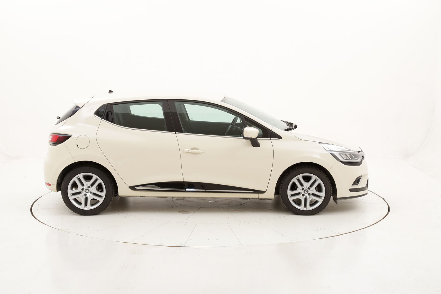 Renault Clio Energy Intens usata del 2018 con 114.832 km