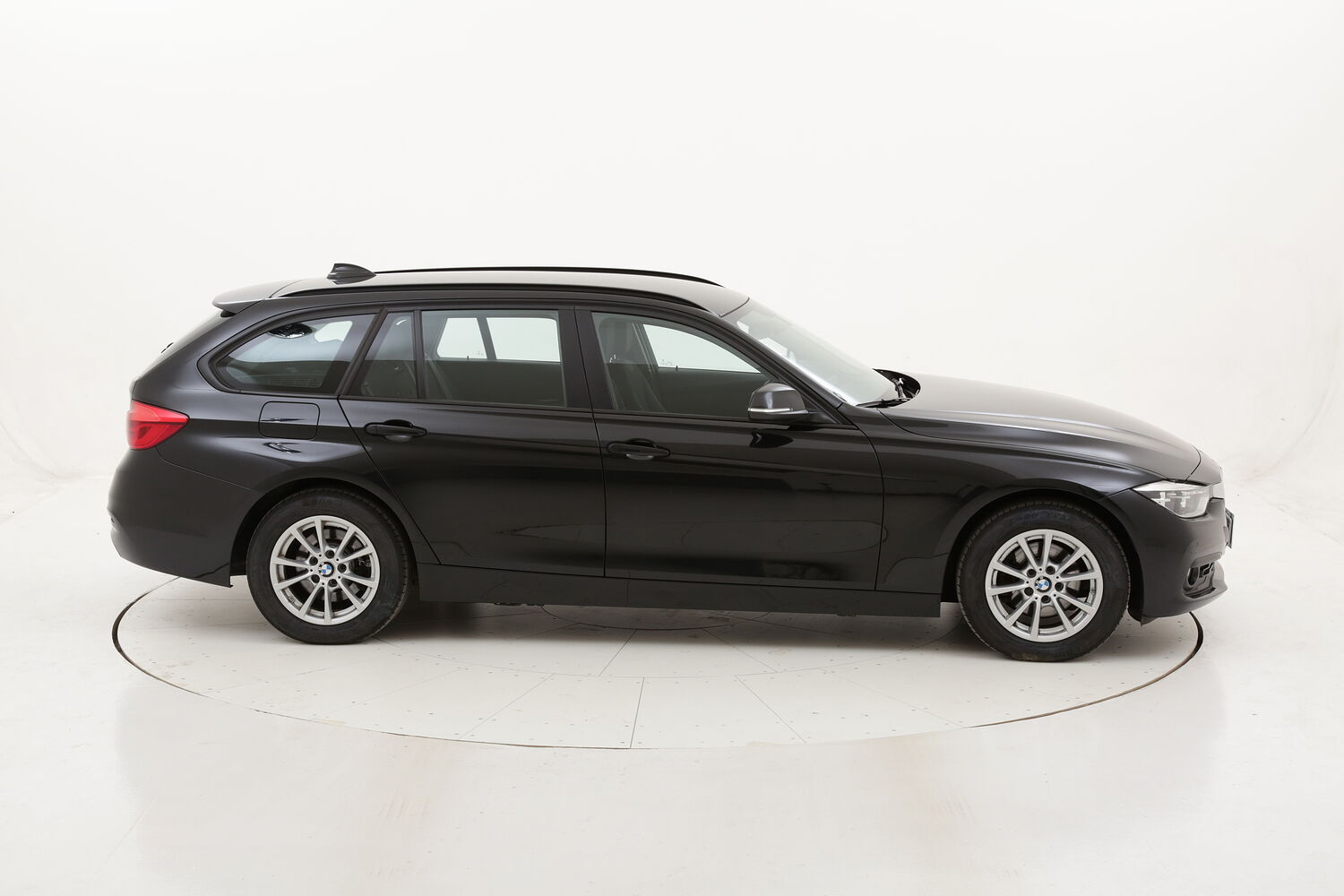 BMW Serie 3 318d Touring Business Advantage Aut. usata del 2019 con 82.804 km