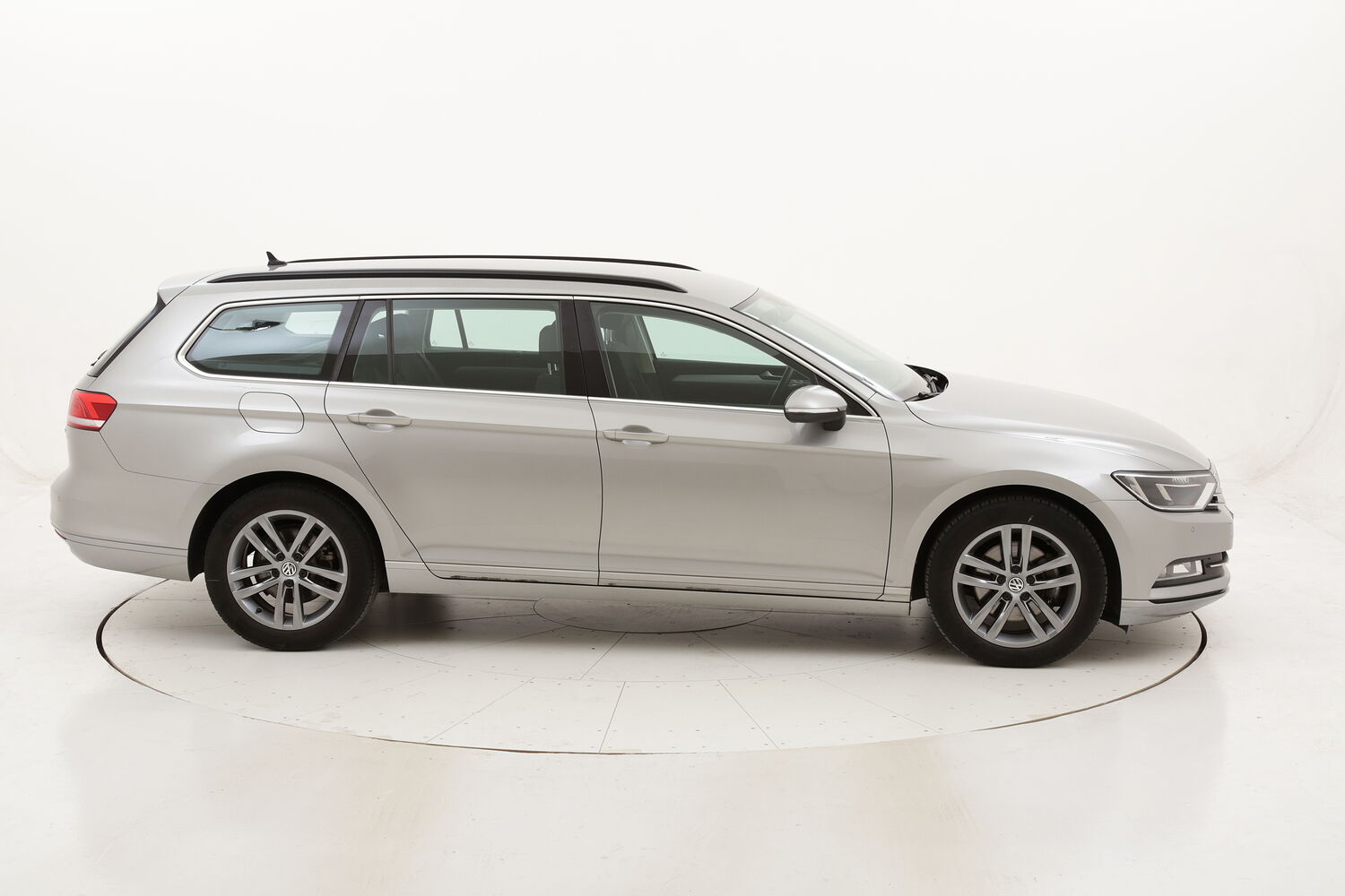 Volkswagen Passat Variant Businessline usata del 2015 con 110.035 km