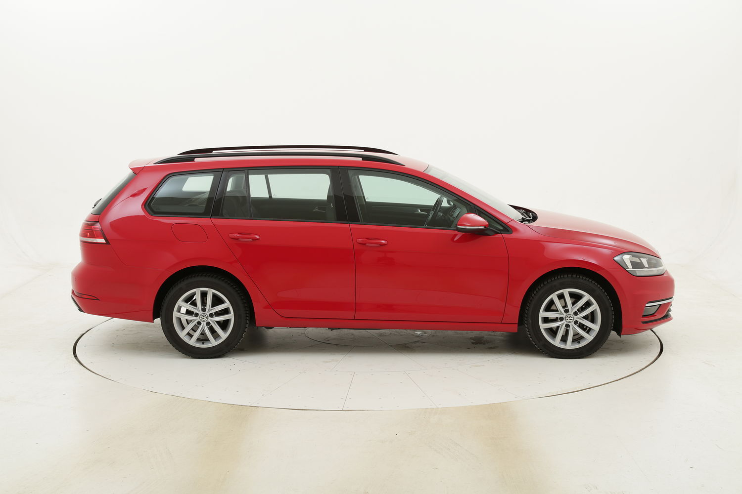Volkswagen Golf Variant Business usata del 2017 con 134.205 km
