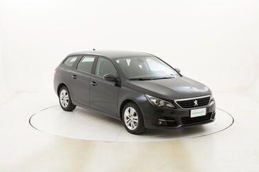 Peugeot 308 SW Business usata del 2017 con 113.169 km