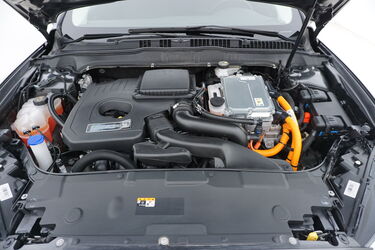 Ford Mondeo Vano motore Vano motore di Ford Mondeo