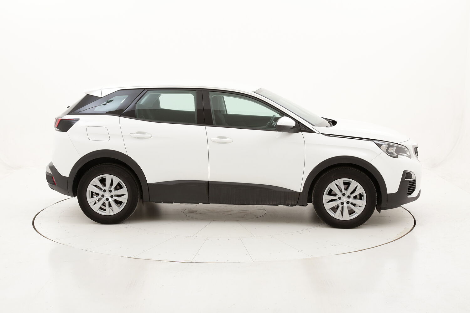 Peugeot 3008 Business EAT8 usata del 2018 con 47.729 km