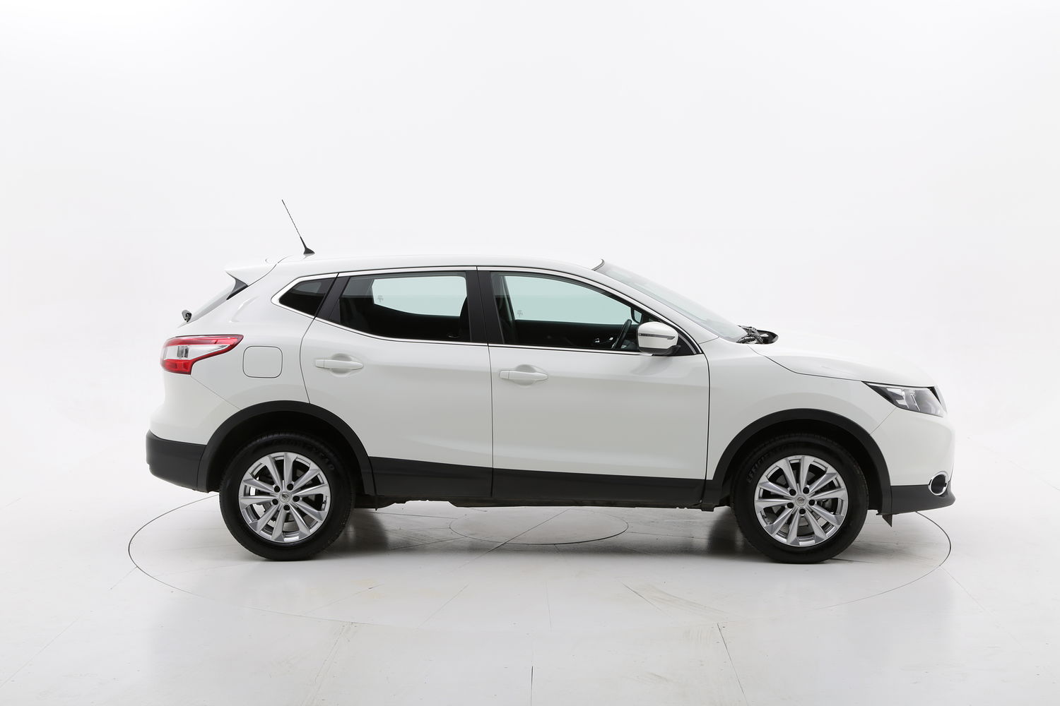 Nissan Qashqai usata del 2015 con 46.202 km