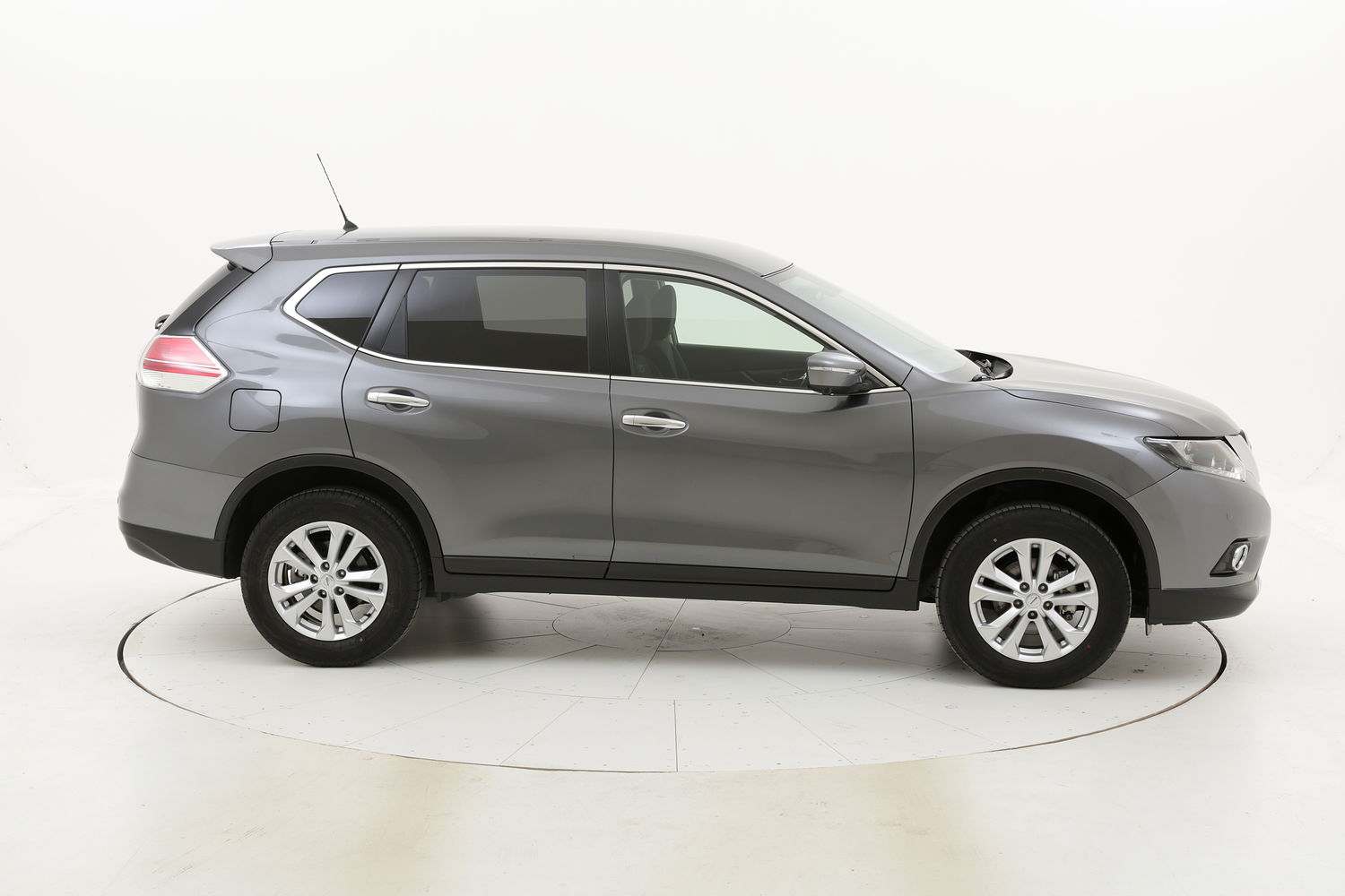 Nissan X-Trail usata del 2017 con 21.366 km