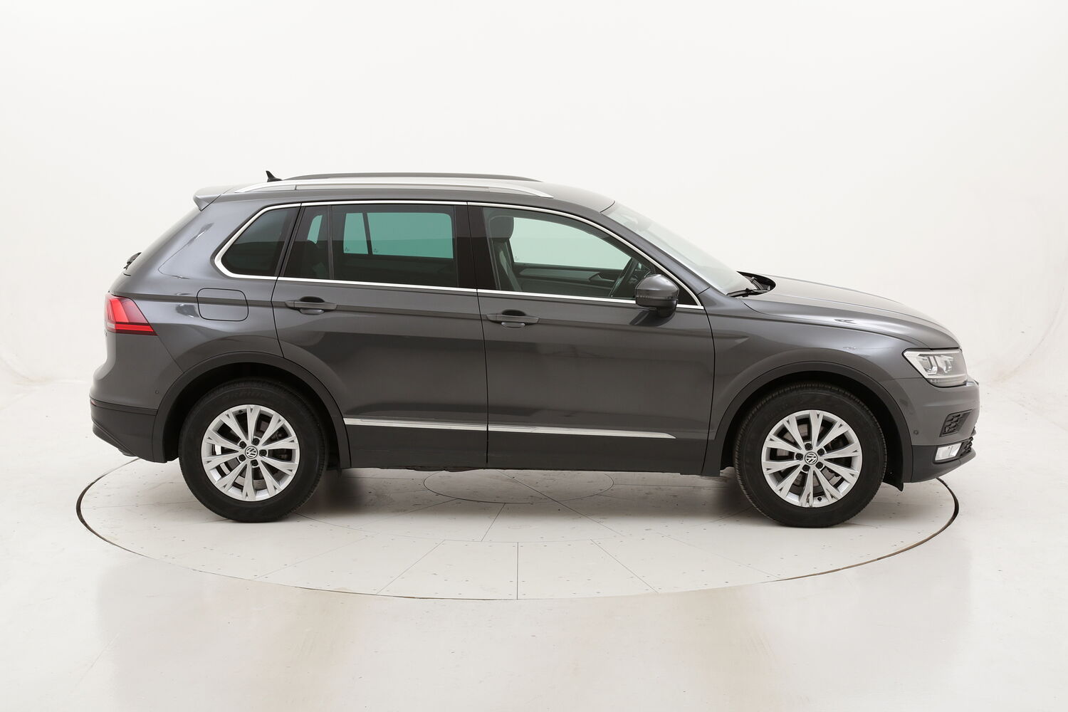 Volkswagen Tiguan Business DSG usata del 2016 con 116.061 km