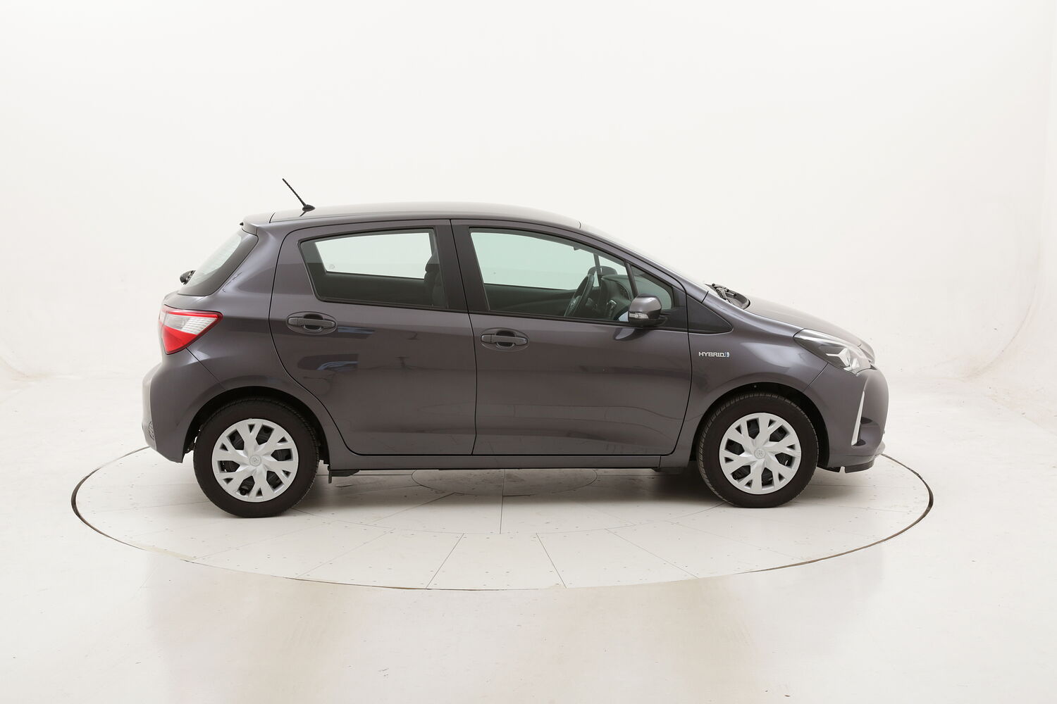 Toyota Yaris Hybrid Business usata del 2018 con 49.278 km