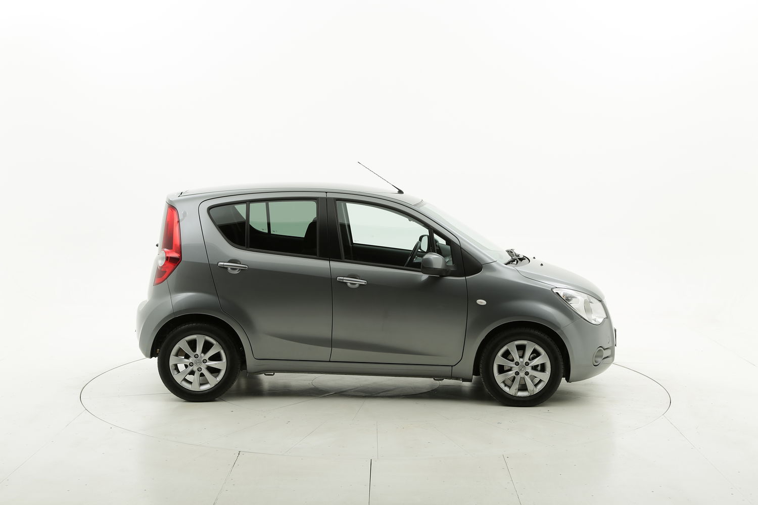 Opel Agila usata del 2014 con 26.233 km