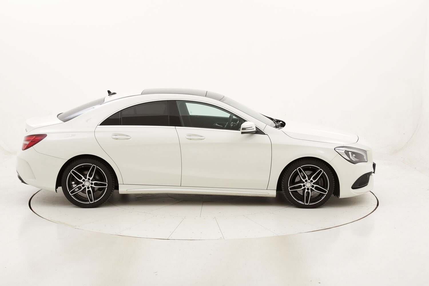Mercedes CLA 200d Premium Aut. usata del 2017 con 38.702 km