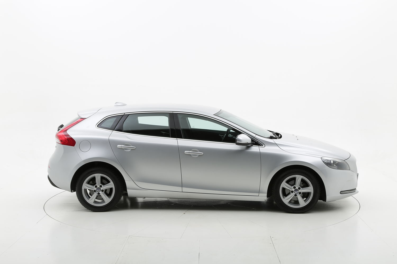 Volvo V40 usata del 2015 con 118.107 km