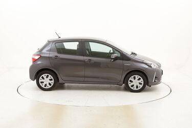 Toyota Yaris Hybrid Business usata del 2018 con 65.169 km