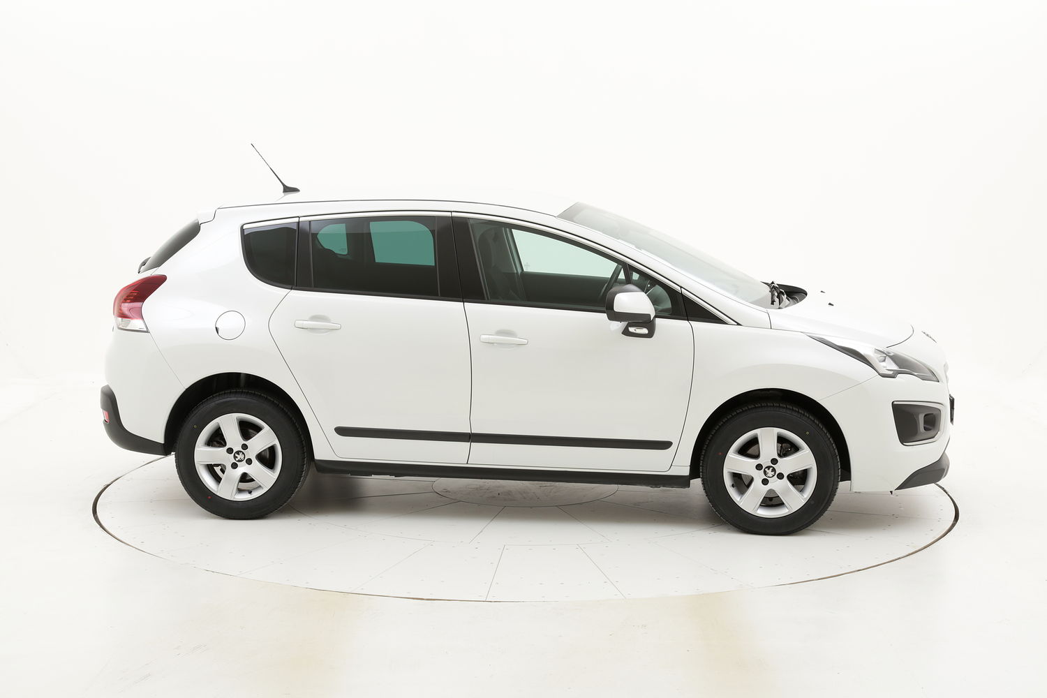 Peugeot 3008 usata del 2016 con 97.906 km