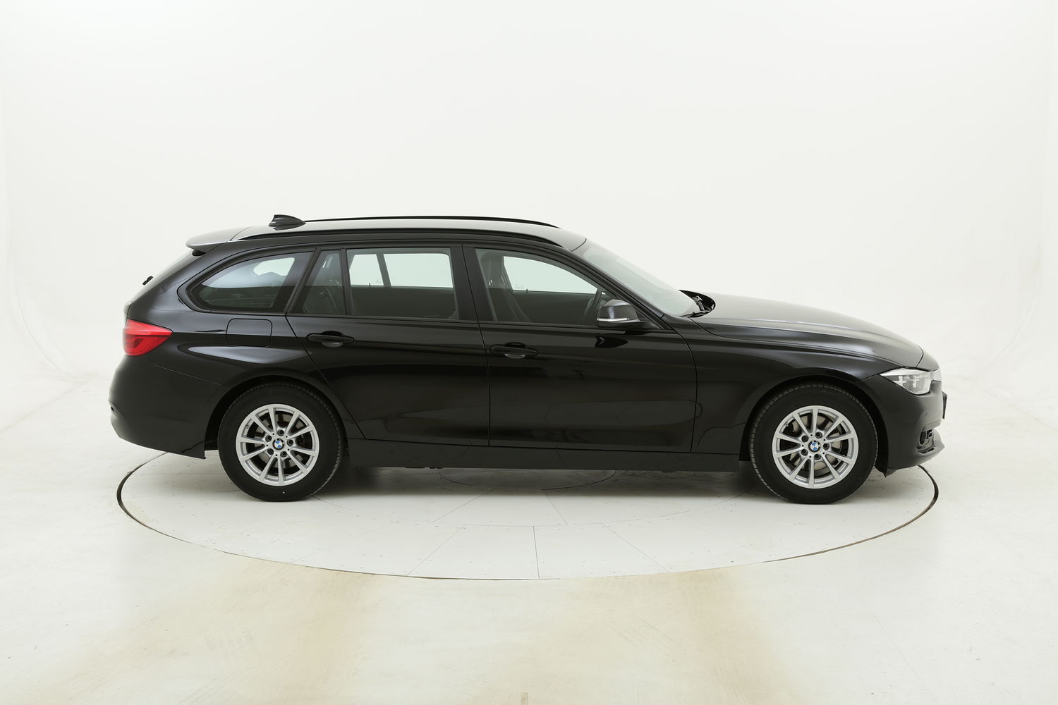 BMW Serie 3 318d Touring Business Advantage aut. usata del 2017 con 55.295 km