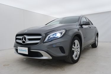 Mercedes GLA Da un'altra prospettiva Mercedes GLA Da un'altra prospettiva
