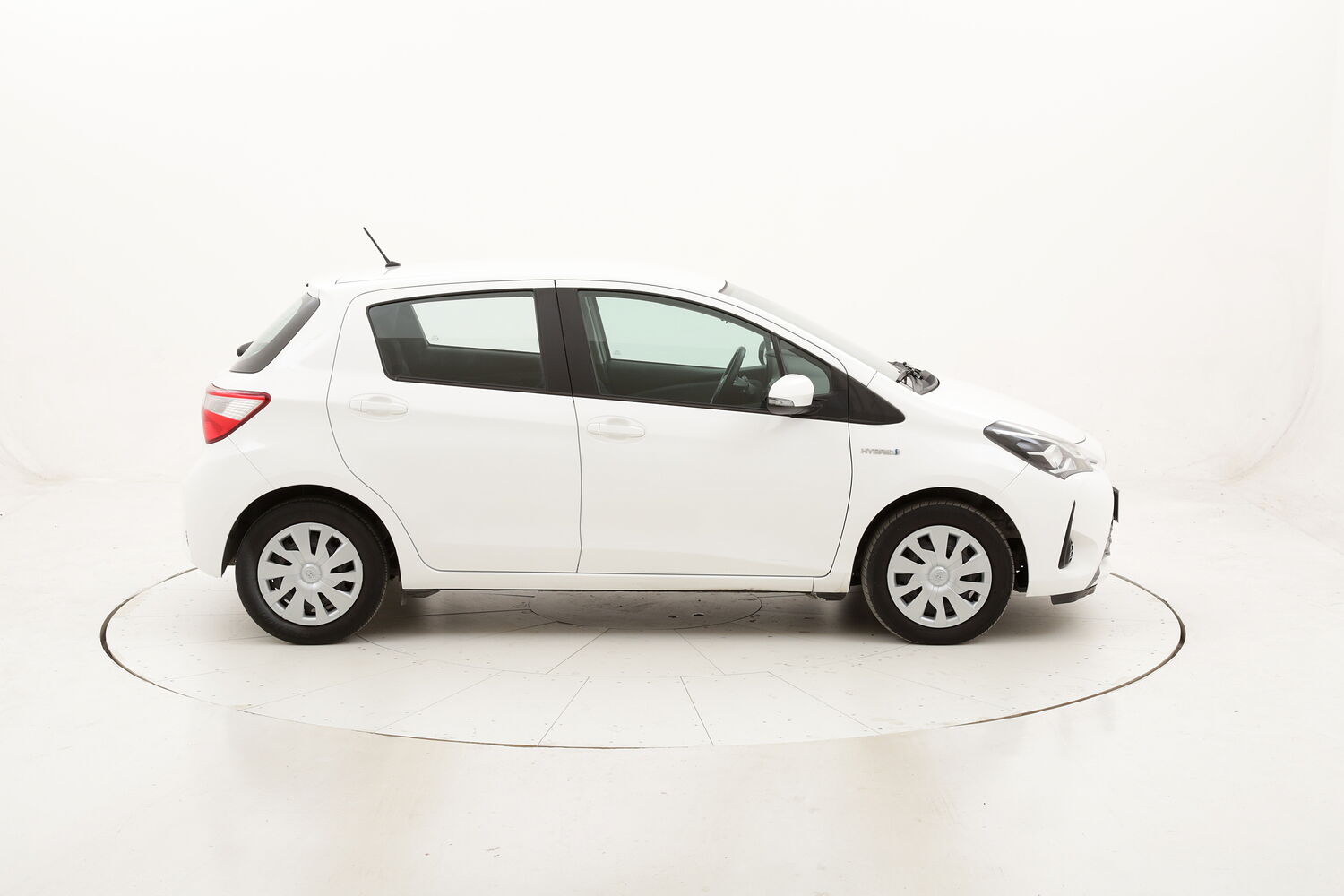 Toyota Yaris Hybrid Cool usata del 2018 con 38.798 km
