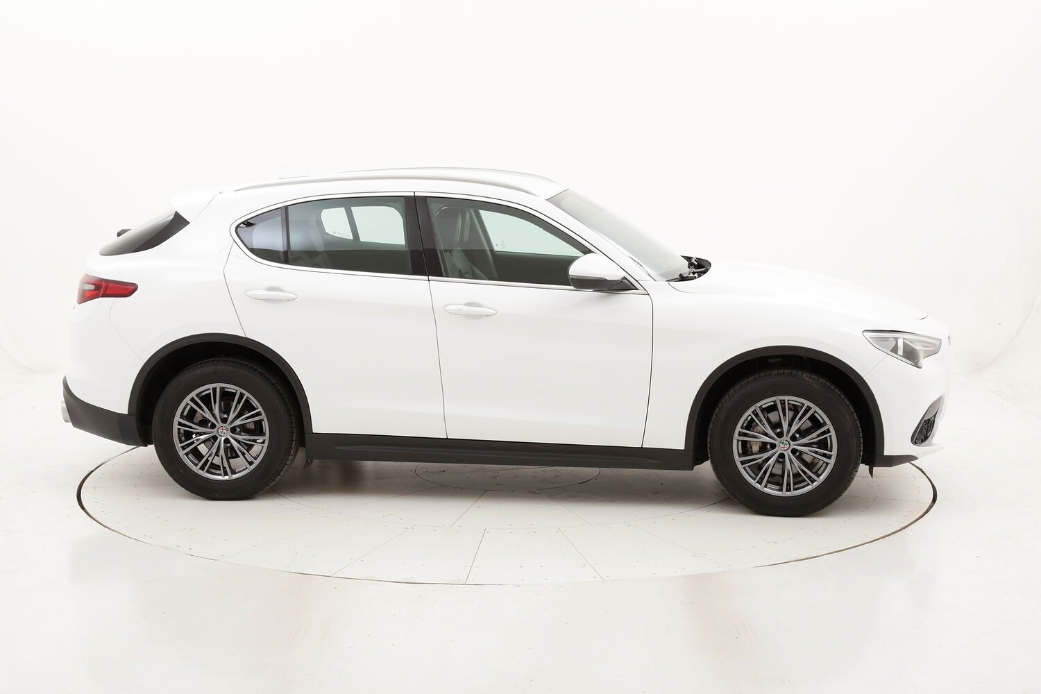 Alfa Romeo Stelvio Executive Q4 AT8 usata del 2018 con 146.785 km