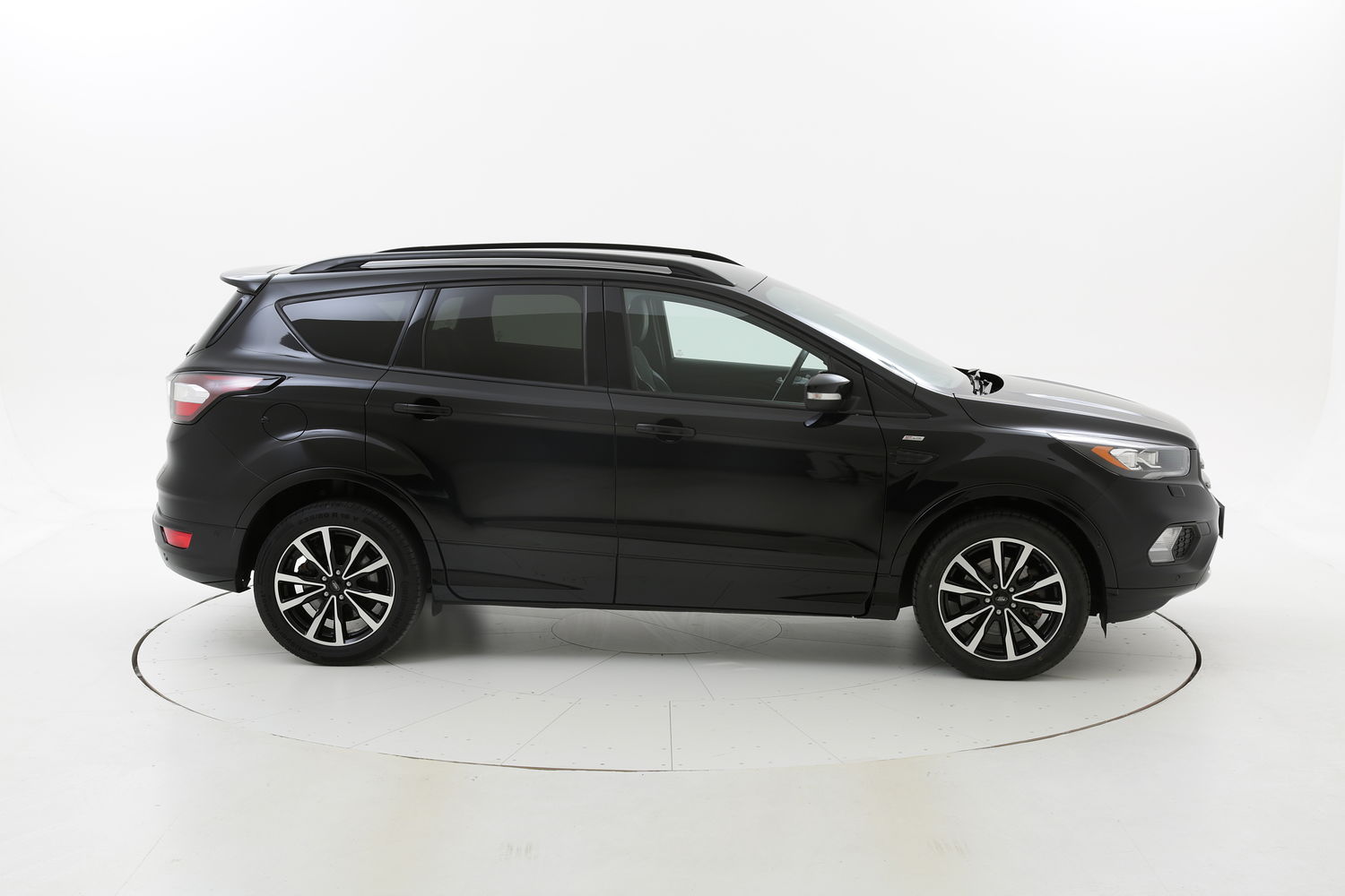 Ford Kuga usata del 2017 con 48.487 km