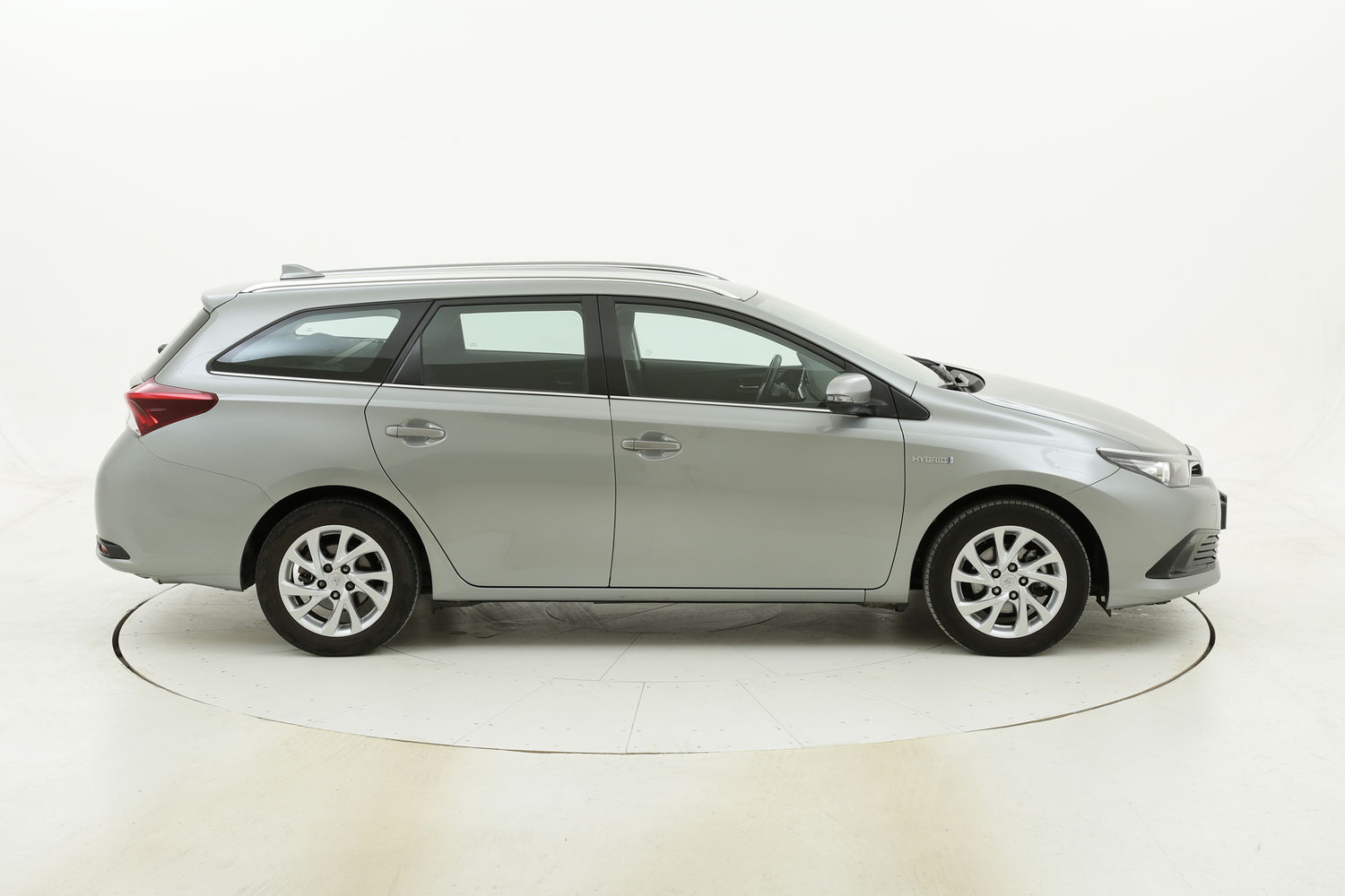Toyota Auris TS Hybrid Business usata del 2018 con 42.955 km