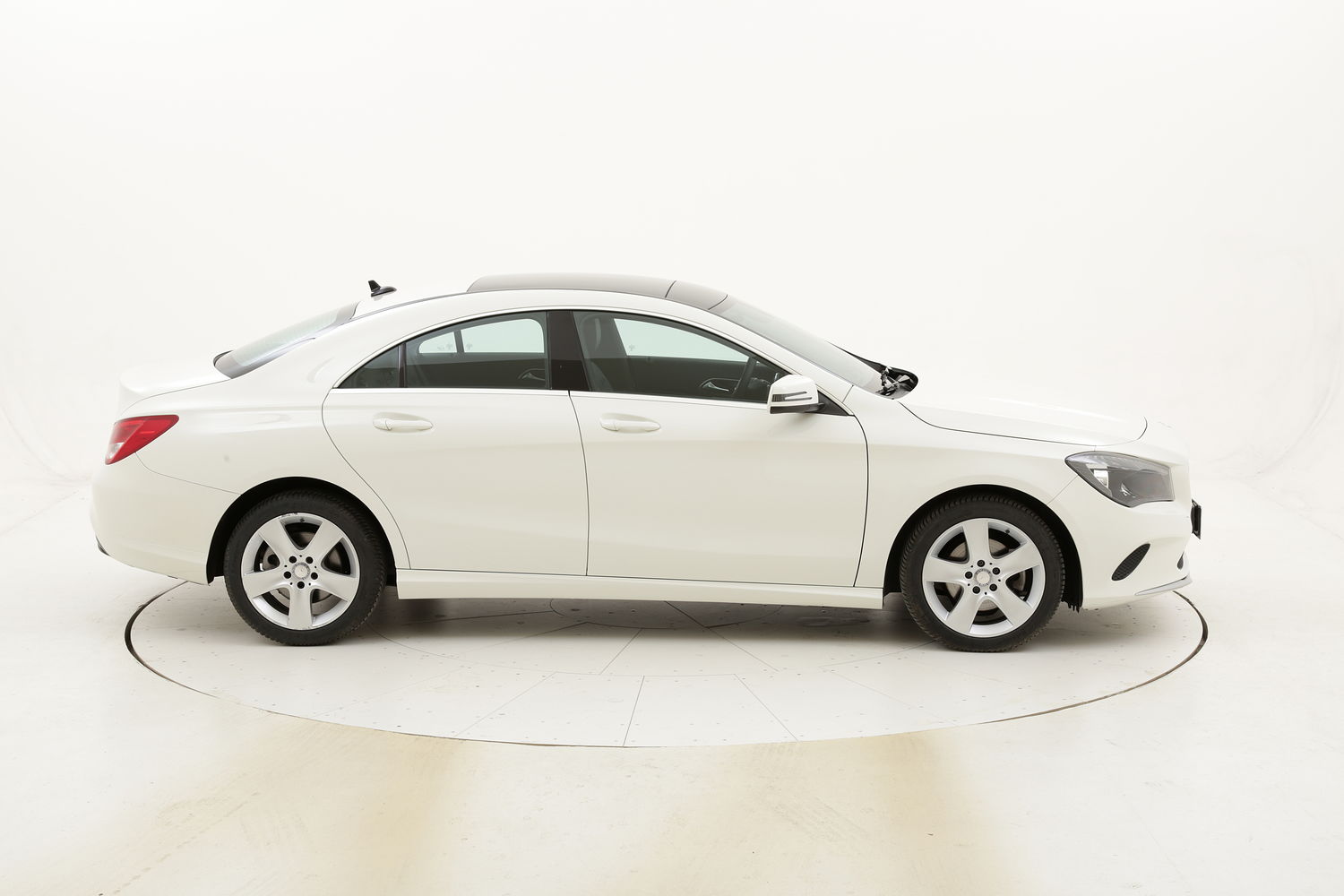 Mercedes CLA 180d Executive usata del 2016 con 63.342 km